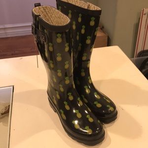 pineapple rain boots